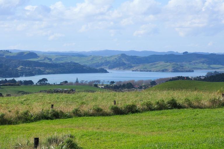 Photo of property in 76 Te Ahiawa Road, Raglan, 3297