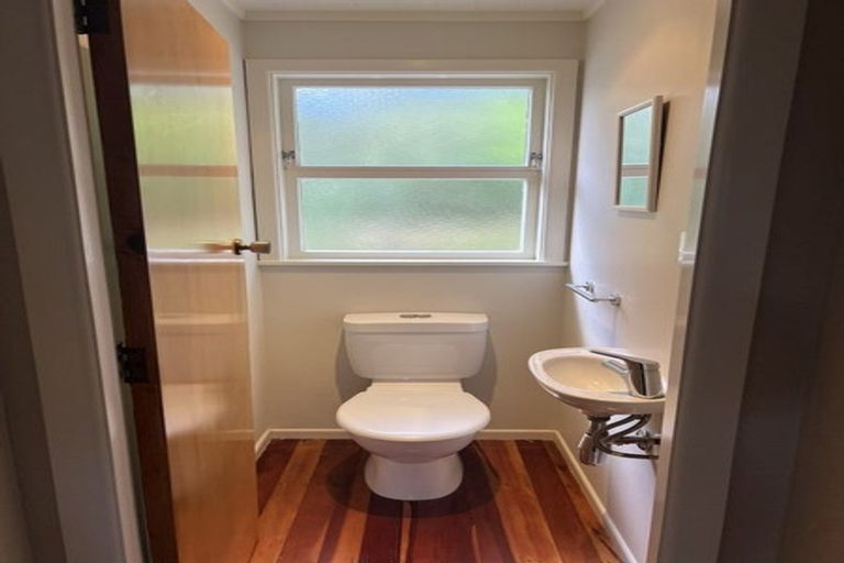 Photo of property in 58 Rainbow Drive, Rainbow Point, Taupo, 3330