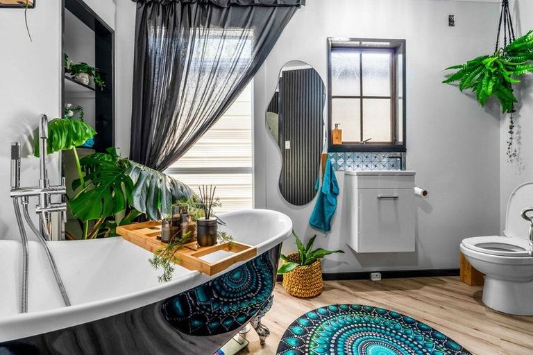 Photo of property in 10 Hastings Street, Te Puke, 3119