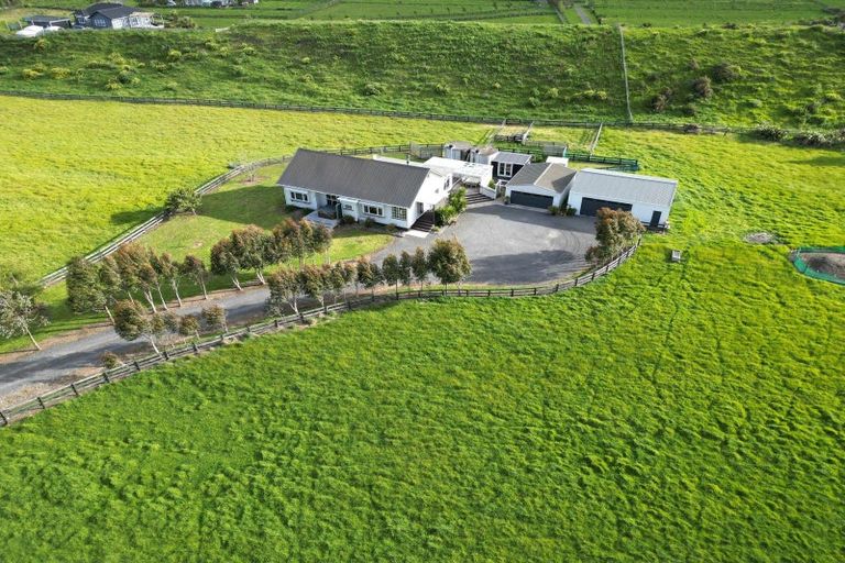 Photo of property in 125 Hickford Road, Foxton, 4893