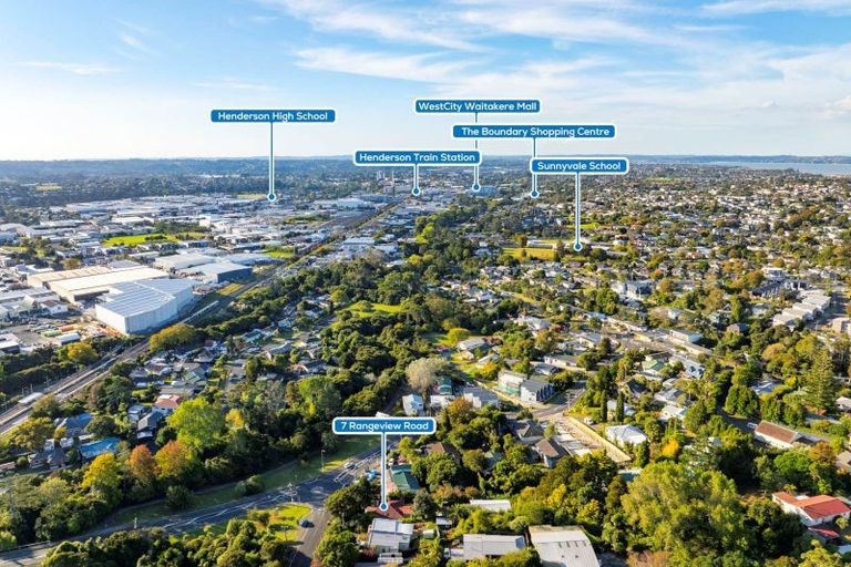 Photo of property in 7 Rangeview Road, Sunnyvale, Auckland, 0612