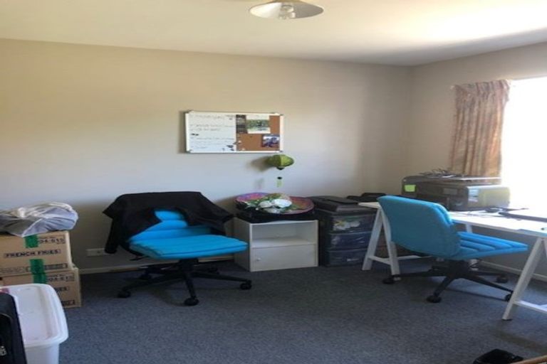 Photo of property in 19a Picton Avenue, Riccarton, Christchurch, 8011