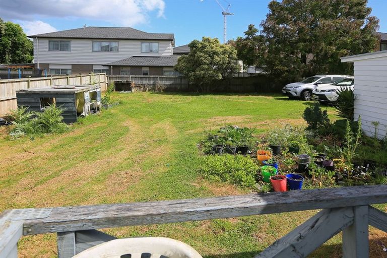 Photo of property in 4 Abel Tasman Avenue, Henderson, Auckland, 0610