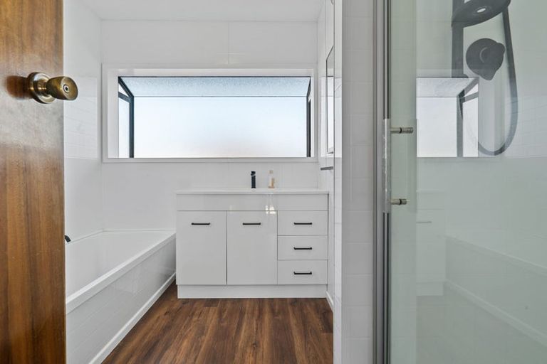 Photo of property in 80 Lawrence Crescent, Hillpark, Auckland, 2102