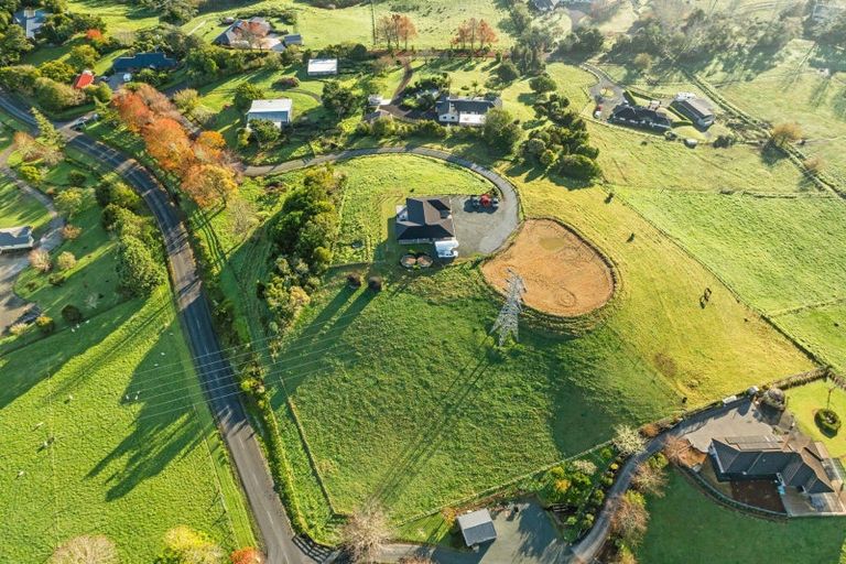 Photo of property in 2 Nihotetea Lane, Maunu, Whangarei, 0110