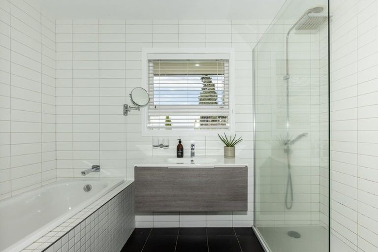 Photo of property in 321 Omarunui Road, Puketapu, Napier, 4183