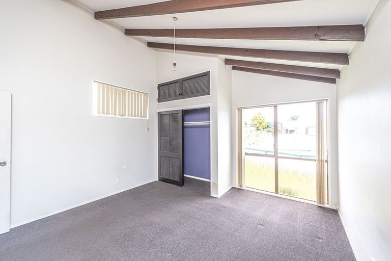 Photo of property in 8 Ash Place, Aramoho, Whanganui, 4500