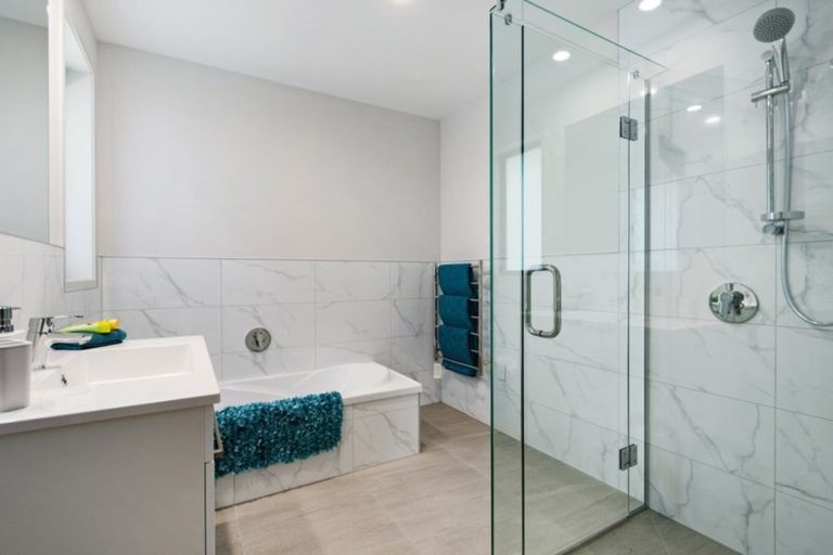 Photo of property in 1 Ridge Drive, Omokoroa, 3114