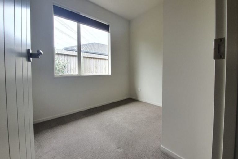 Photo of property in 11 Taggart Place, Sockburn, Christchurch, 8042