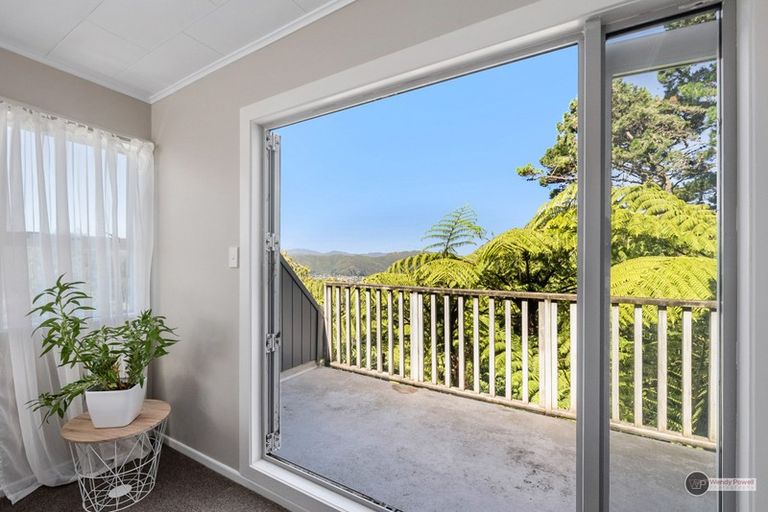 Photo of property in 2/137 Park Road, Belmont, Lower Hutt, 5010