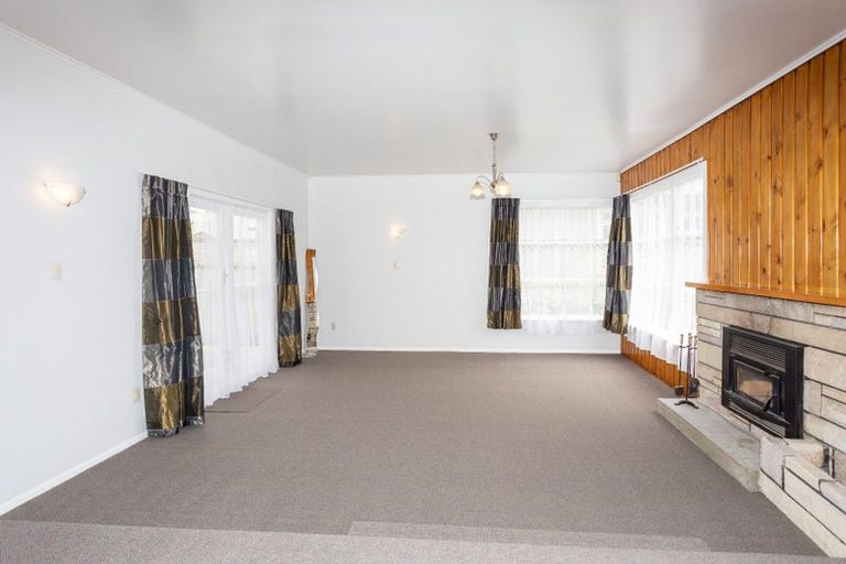 Photo of property in 19 Great North Road, Saint Johns Hill, Whanganui, 4501