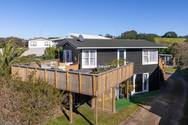 Photo of property in 262 Seaforth Road, Waihi Beach, 3611