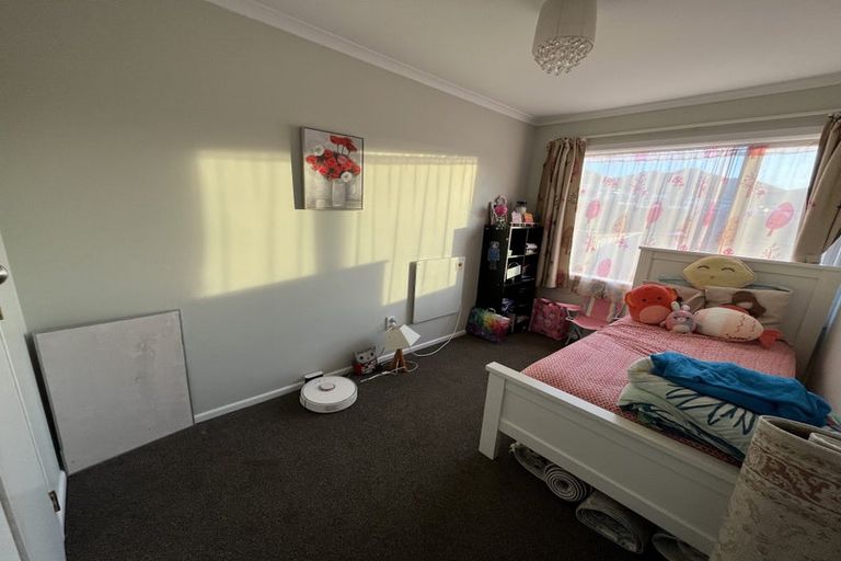 Photo of property in 22 Rossport Street, Johnsonville, Wellington, 6037