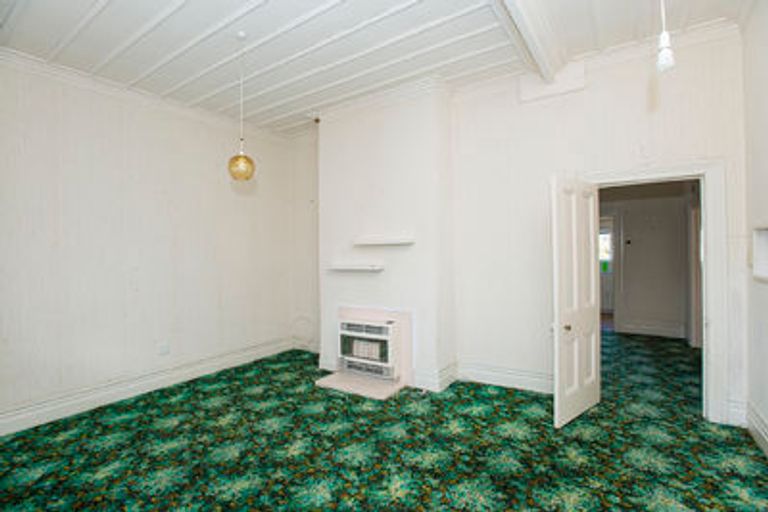 Photo of property in 338 Aberdeen Road, Gisborne, 4010