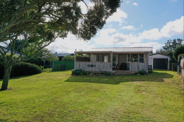 Photo of property in 224 Tui Road, Whangamata, 3620