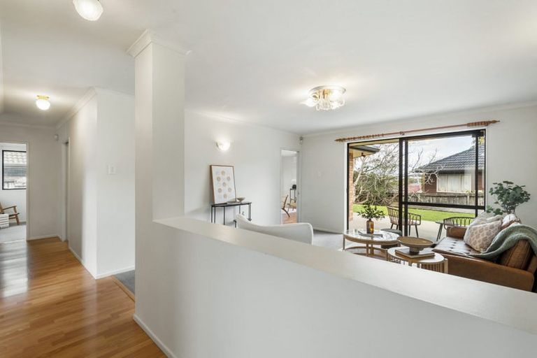 Photo of property in 29 Hugh Green Drive, Pinehill, Auckland, 0632