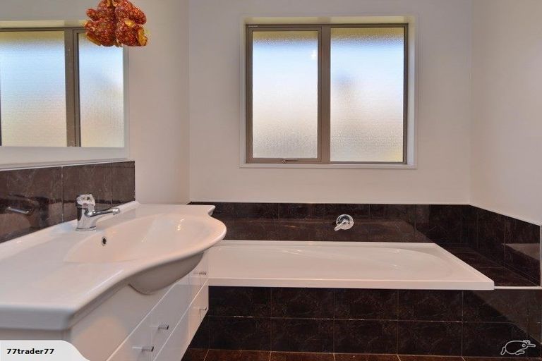 Photo of property in 57 Eaglesome Avenue, Aidanfield, Christchurch, 8025