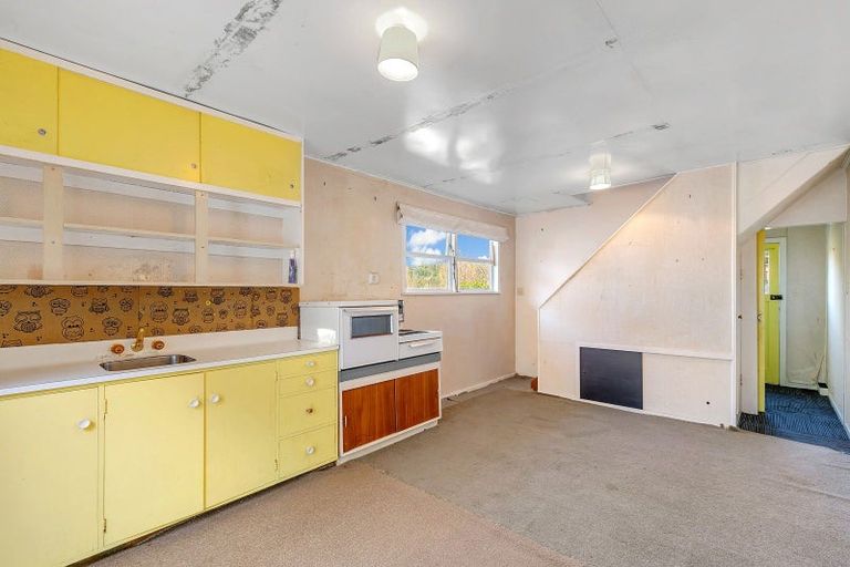 Photo of property in 80 Kahu Road, Paremata, Porirua, 5024