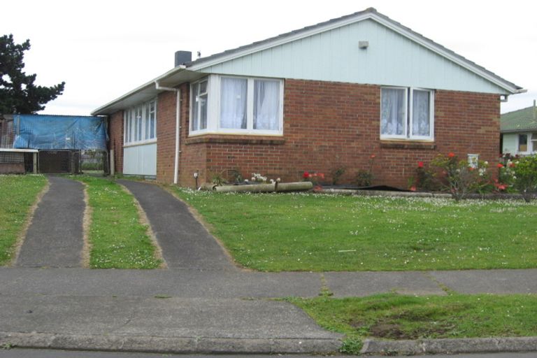 Photo of property in 9 Fairey Place, Mangere, Auckland, 2022