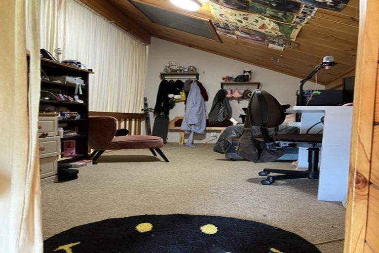 Photo of property in 4/52 Kelburn Parade, Kelburn, Wellington, 6012