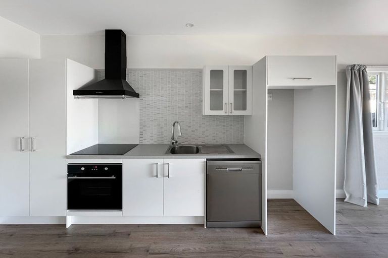 Photo of property in 48 Medway Street, Richmond, Christchurch, 8013