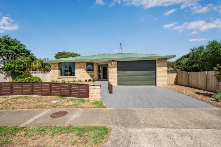 Photo of property in 144 Langdale Avenue, Paraparaumu, 5032