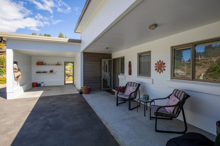 Photo of property in 17 Bodkin Road, Bridge Hill, Alexandra, 9320