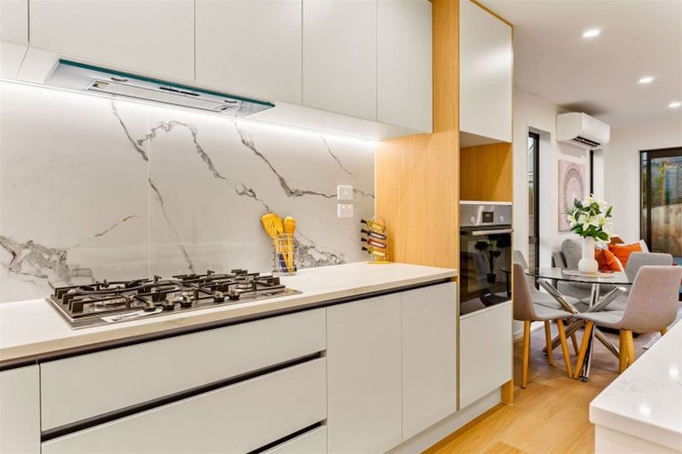 Photo of property in 152c Luckens Road, West Harbour, Auckland, 0618