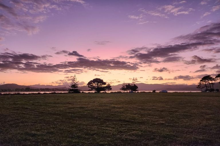 Photo of property in 32 Taniwha Place, Matarangi, 3592