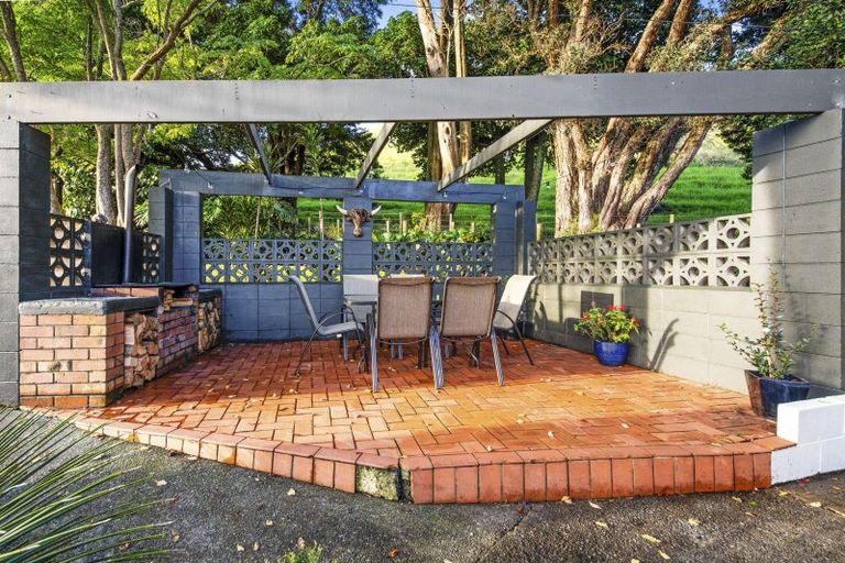 Photo of property in 19 Pikitea Road, Mangere Bridge, Auckland, 2022