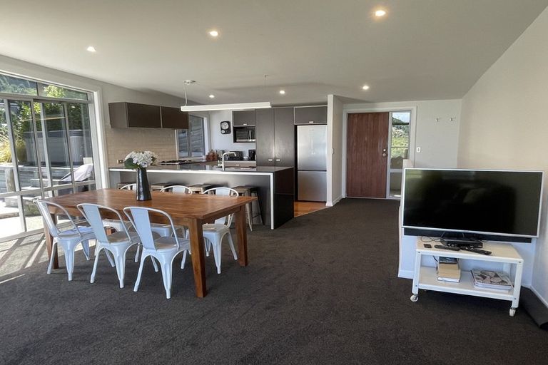 Photo of property in 6c Miller Place, Sunshine Bay, Queenstown, 9300