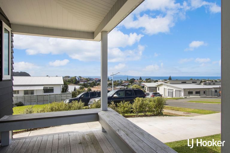 Photo of property in 26 Tohora View, Waihi Beach, 3611