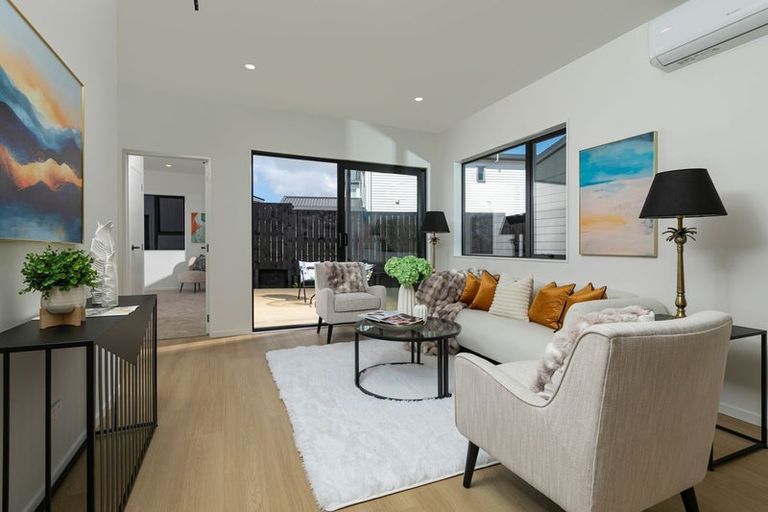 Photo of property in 3 Riroriro Road, Hobsonville, Auckland, 0616