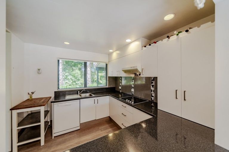 Photo of property in 7 Albert Street, Clive, 4102