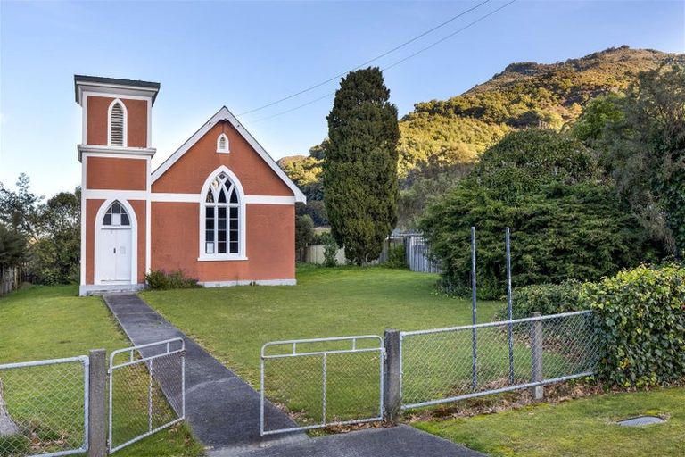 Photo of property in 15 Lawrence Street, Havelock, 7100