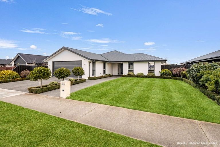 Photo of property in 62 Tiritiri Moana Drive, Pegasus, 7612