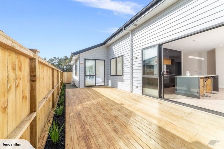 Photo of property in 4 Ropere Street, Kumeu, 0810