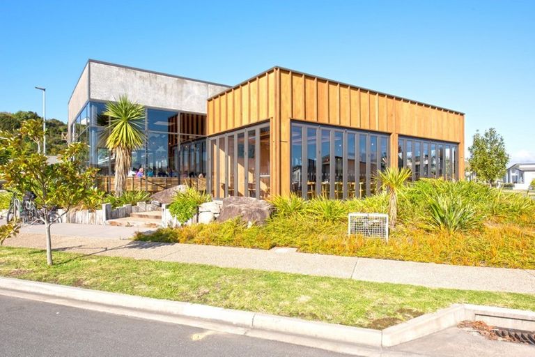 Photo of property in 55 Puhirake Crescent, Pyes Pa, Tauranga, 3112