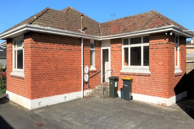 Photo of property in 6 Argyle Street, Mosgiel, 9024