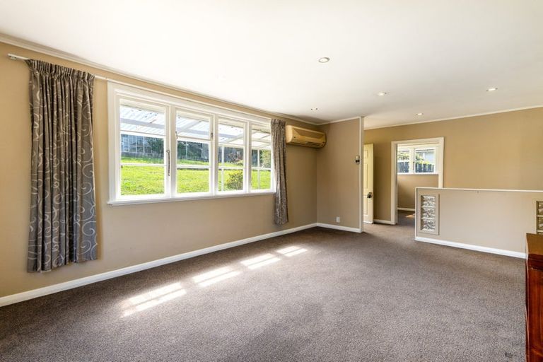Photo of property in 61 Mungavin Avenue, Ranui, Porirua, 5024