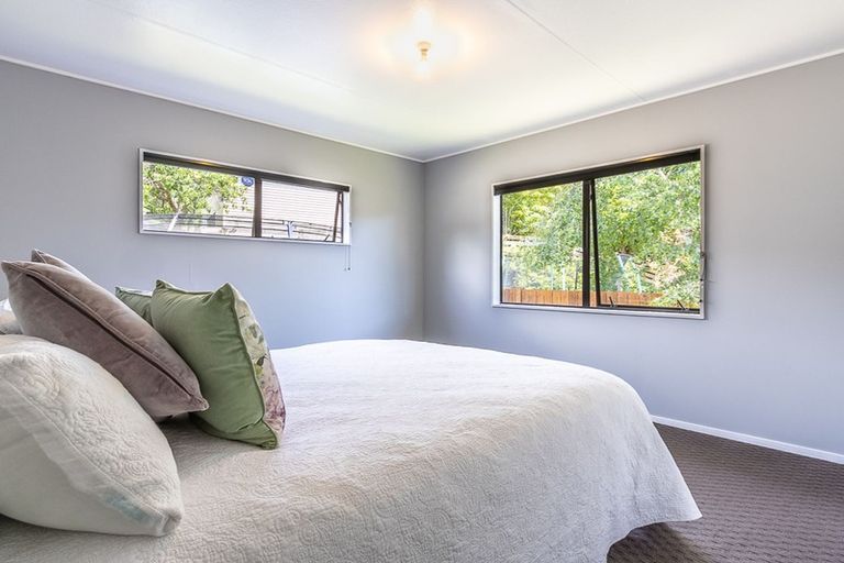 Photo of property in 23 Hookway Grove, Paraparaumu, 5032