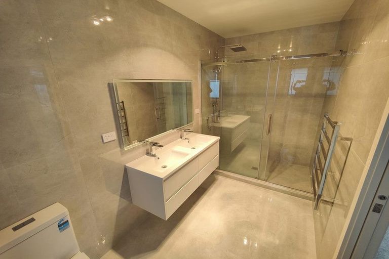 Photo of property in 8 Sydney Place, Flagstaff, Hamilton, 3210