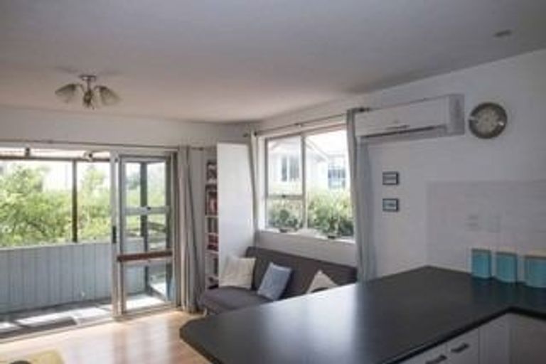 Photo of property in 4/5 Stoke Street, Sumner, Christchurch, 8081