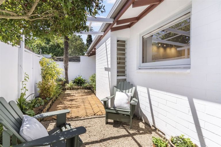 Photo of property in 1/18 Blockhouse Road, Avondale, Auckland, 1026