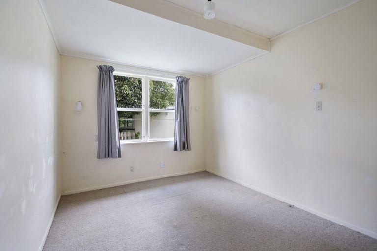 Photo of property in 393 Aokautere Drive, Aokautere, Palmerston North, 4471