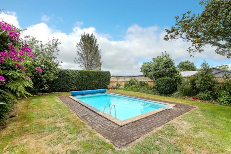Photo of property in 172 Richmond Road, Lepperton, New Plymouth, 4373