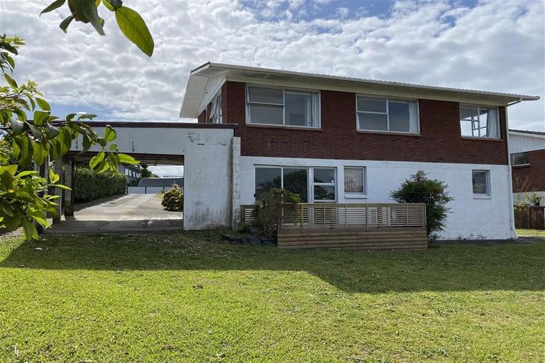 Photo of property in 3 The Crest, Sunnyhills, Auckland, 2010