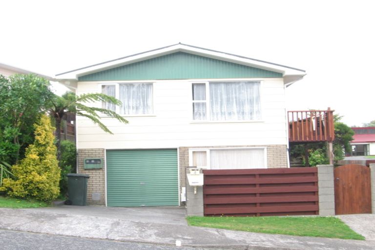 Photo of property in 4 Timaru Grove, Kelson, Lower Hutt, 5010