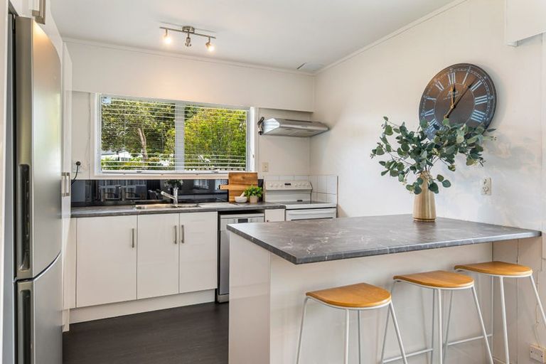 Photo of property in 1/71 Florence Avenue, Orewa, 0931