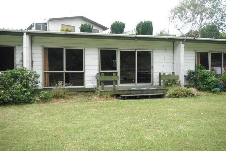 Photo of property in 1 Nevada Drive, Merrilands, New Plymouth, 4312